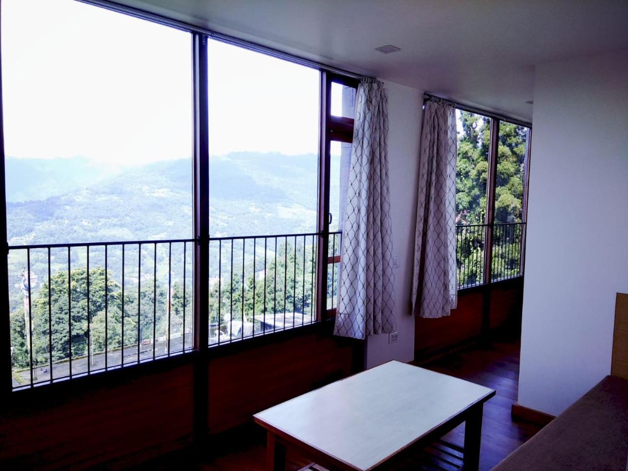 Hotel Ninamma Gangtok Ngoại thất bức ảnh